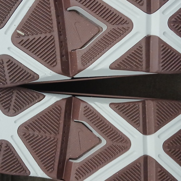 Nike Go FlyEase - Picture 6 of 7